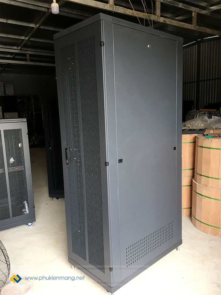 Tủ rack 42U D1000, 2 cửa lưới mẫu mới giá tốt, bền đẹp, Tủ mạng 42U-D1000